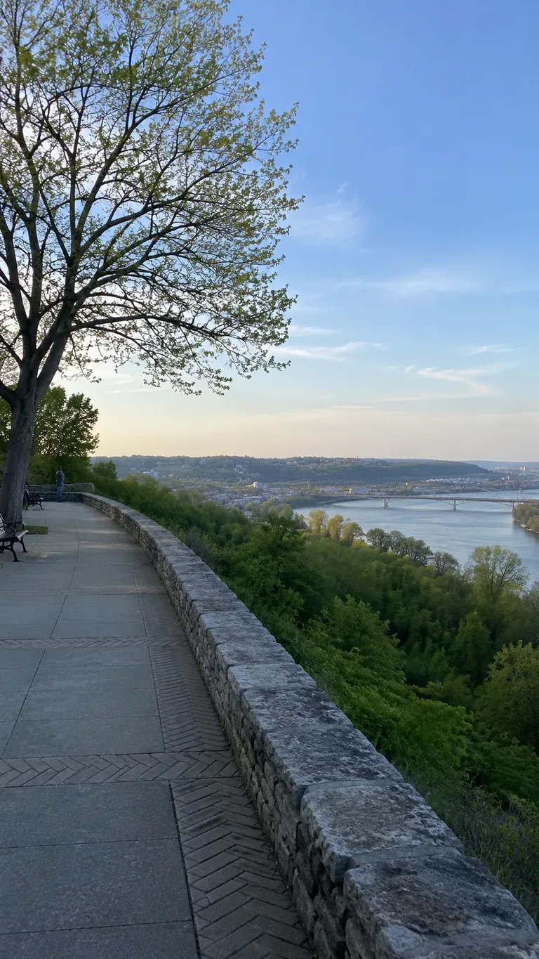 Eden Park Overlook